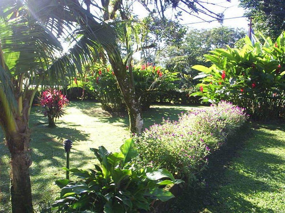 Befox Adventure Hotel La Fortuna Exterior photo