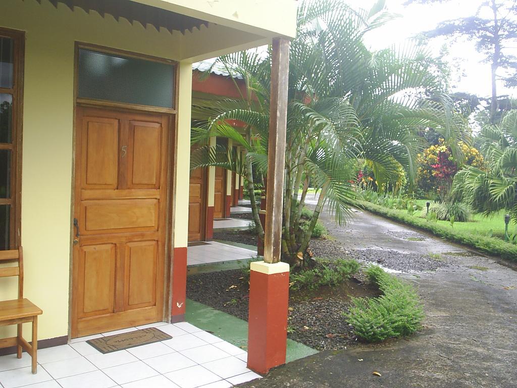 Befox Adventure Hotel La Fortuna Exterior photo